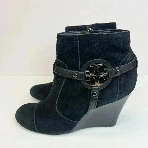Tory Burch Aaden Women's 9.5 M Ankle Boots Black Suede Harness Logo Emblem Wedge - Picture 7 of 9